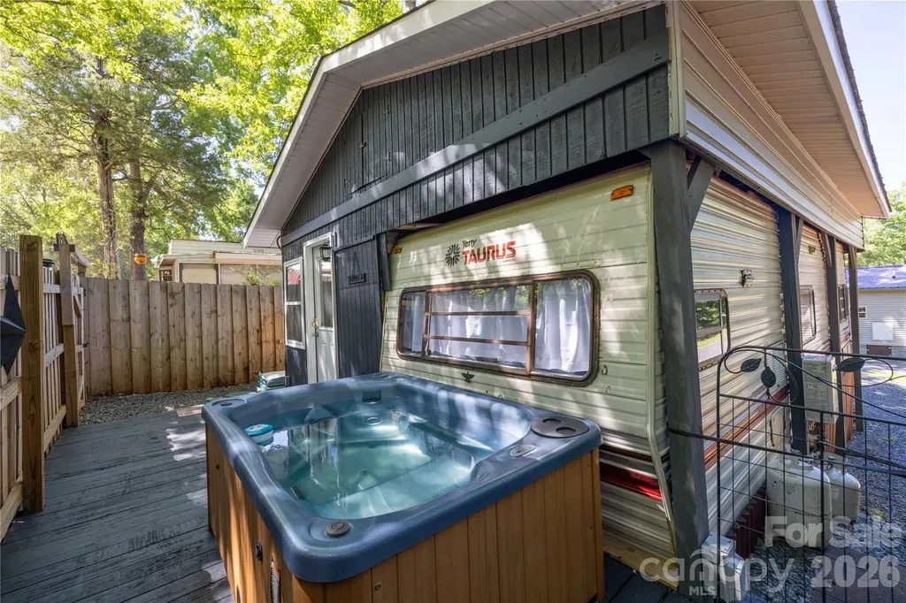 110 & 112 Laurel Ridge Mount Gilead NC 27306