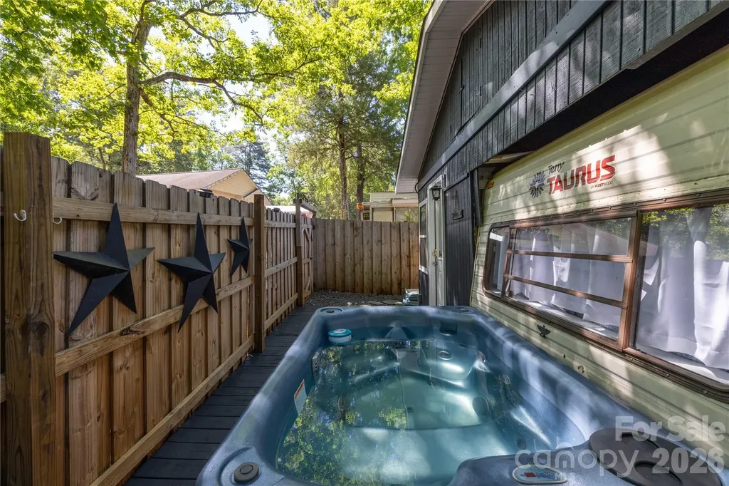 110 & 112 Laurel Ridge Mount Gilead NC 27306