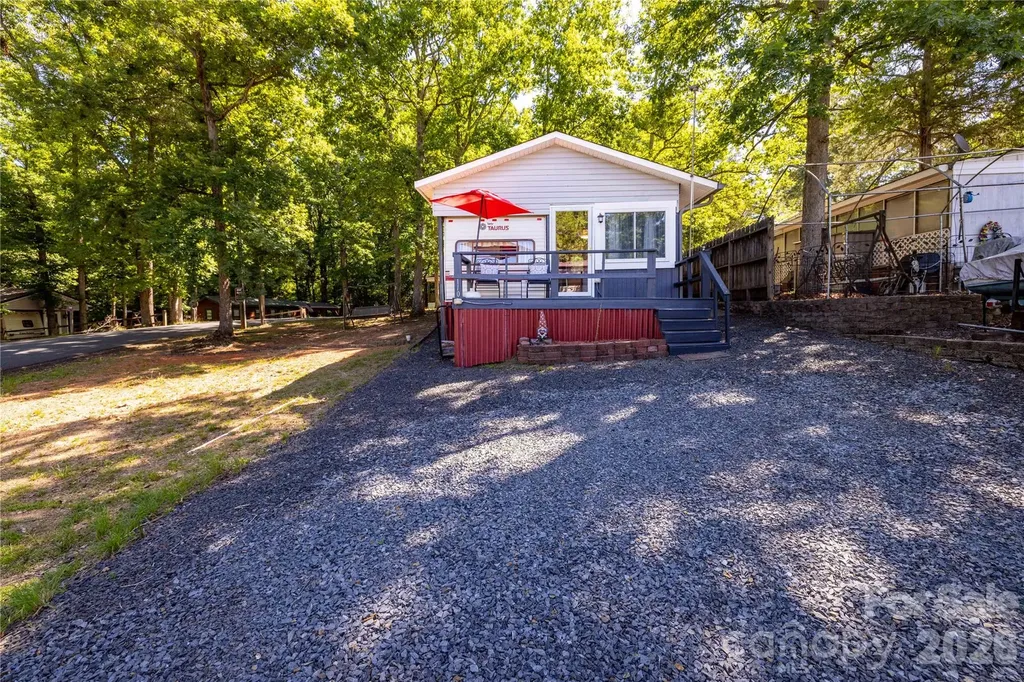 110 & 112 Laurel Ridge Mount Gilead NC 27306