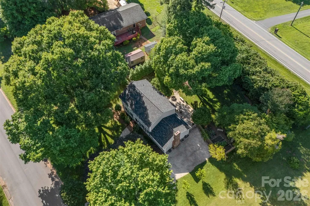 2106 Kings Drive Gastonia NC 28056
