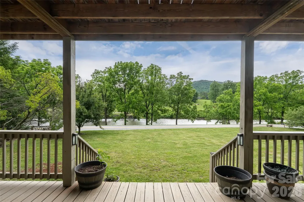 980 S River Road Sylva NC 28779