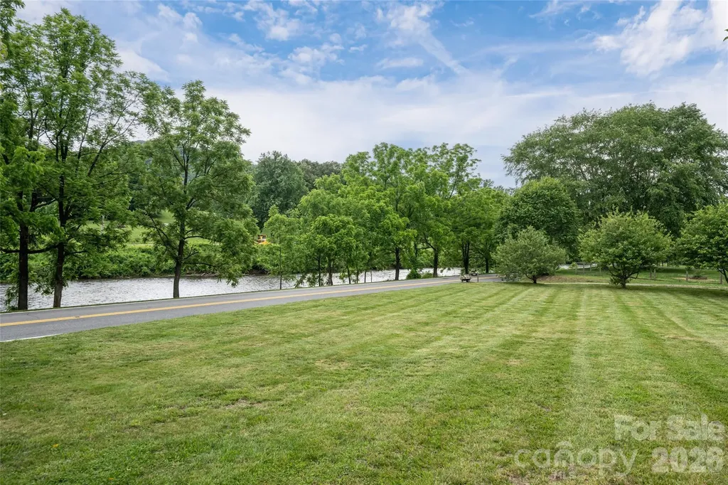 980 S River Road Sylva NC 28779