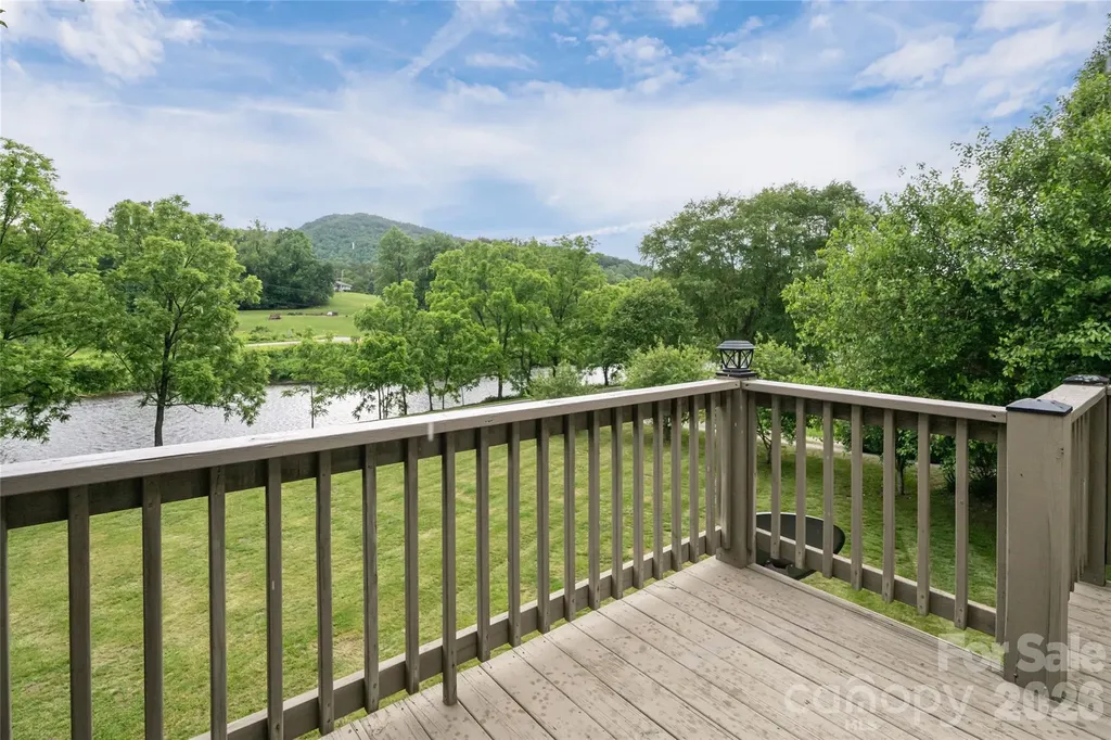980 S River Road Sylva NC 28779