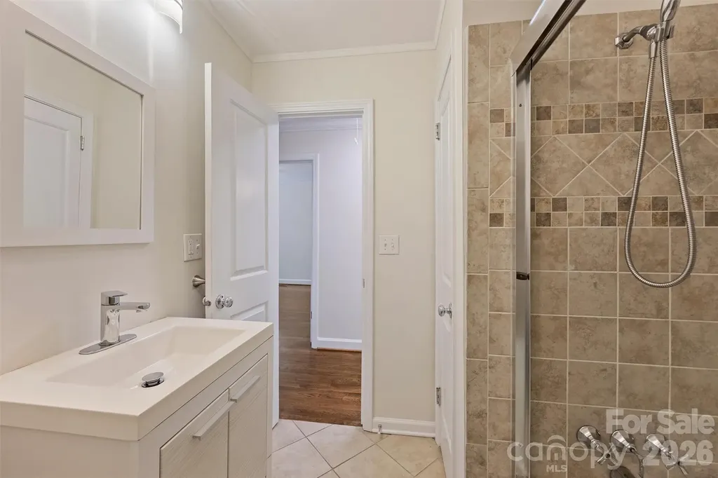 4824 Gilmore Drive Charlotte NC 28209