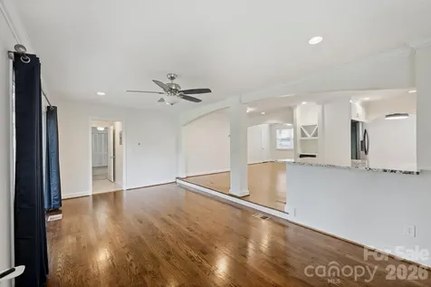 4824 Gilmore Drive Charlotte NC 28209