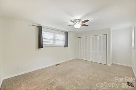 4824 Gilmore Drive Charlotte NC 28209