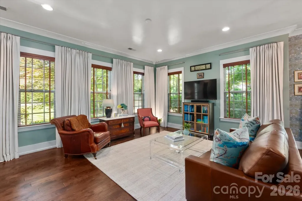 3702 Selwyn Avenue Charlotte NC 28209