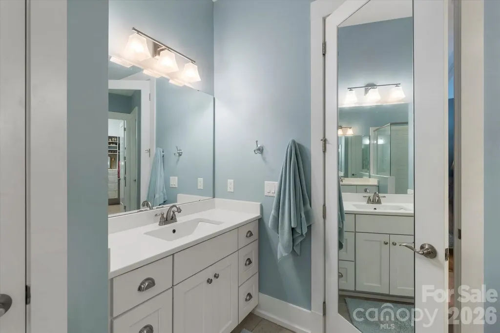 3702 Selwyn Avenue Charlotte NC 28209