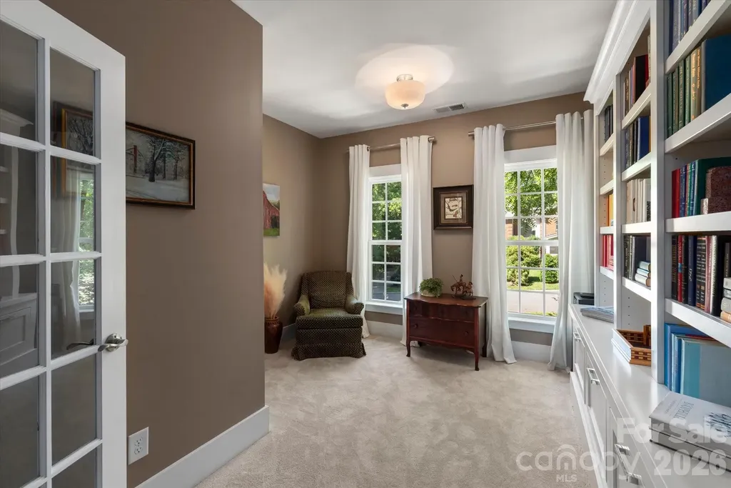 3702 Selwyn Avenue Charlotte NC 28209
