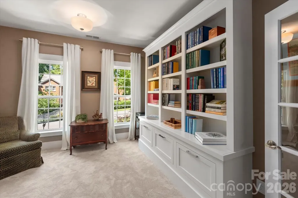 3702 Selwyn Avenue Charlotte NC 28209