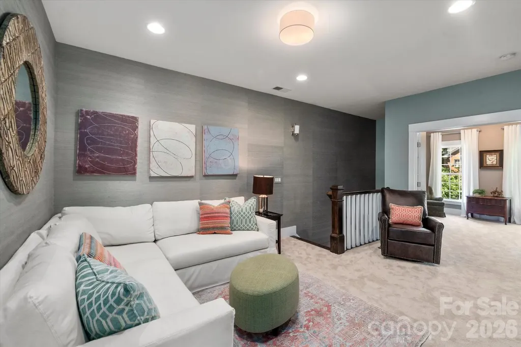3702 Selwyn Avenue Charlotte NC 28209