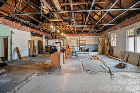 330 Carolina Drive Tryon NC 28782