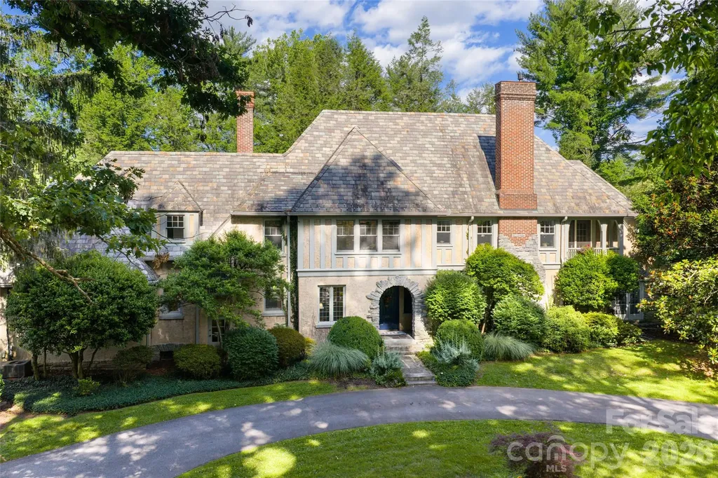 334 Vanderbilt Road Biltmore Forest NC 28803