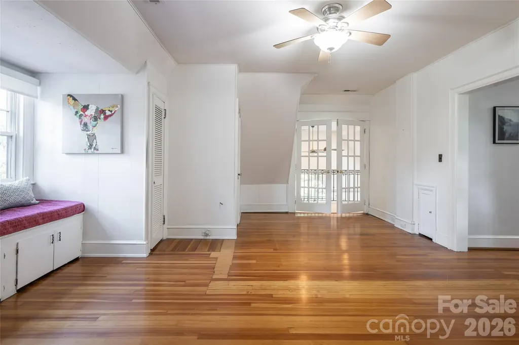 334 Vanderbilt Road Biltmore Forest NC 28803