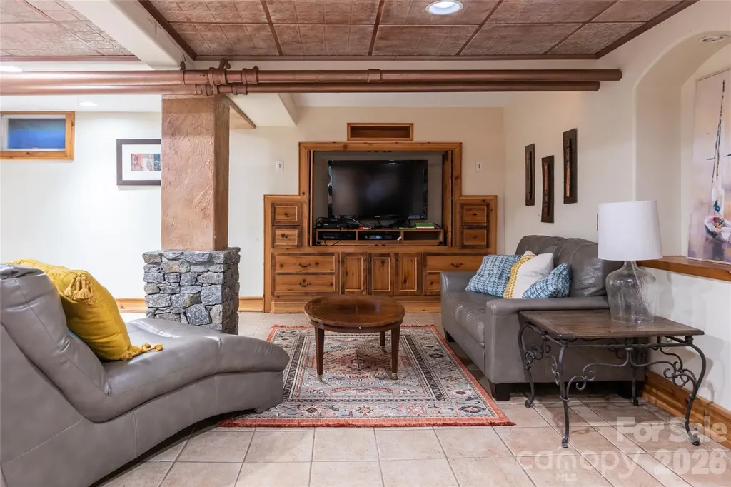 334 Vanderbilt Road Biltmore Forest NC 28803