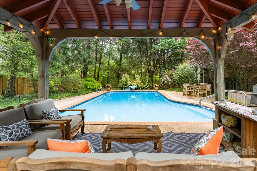 334 Vanderbilt Road Biltmore Forest NC 28803