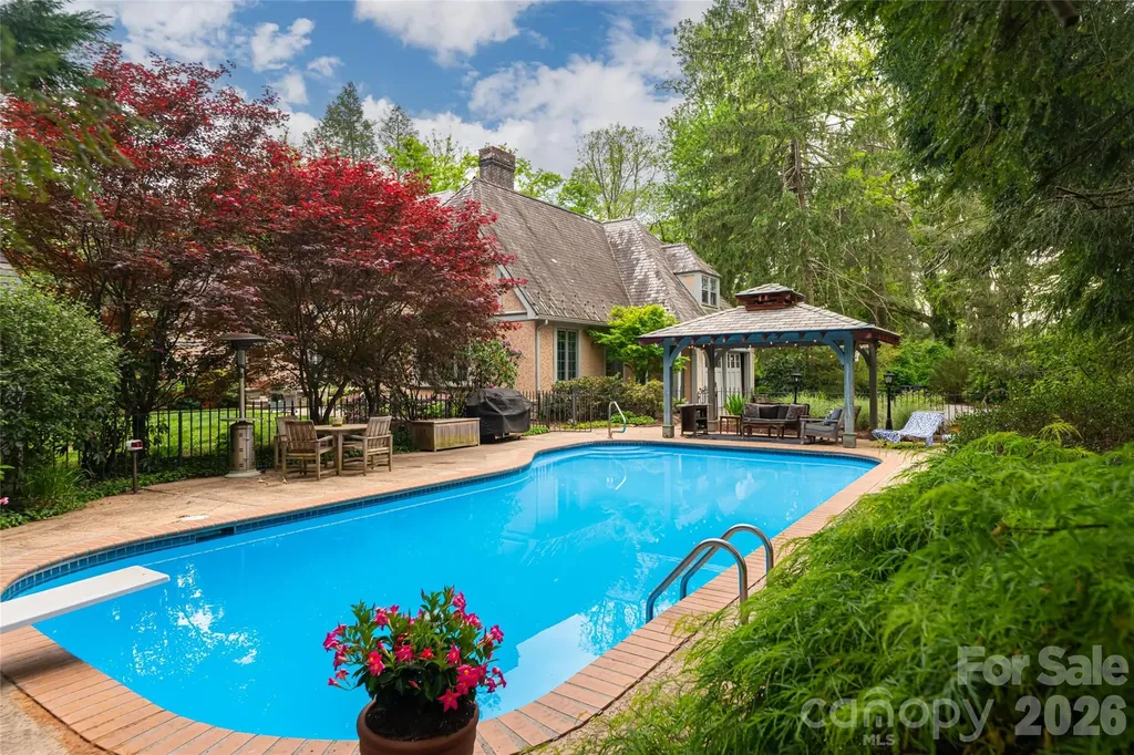 334 Vanderbilt Road Biltmore Forest NC 28803