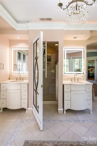 334 Vanderbilt Road Biltmore Forest NC 28803