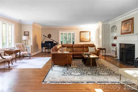 334 Vanderbilt Road Biltmore Forest NC 28803