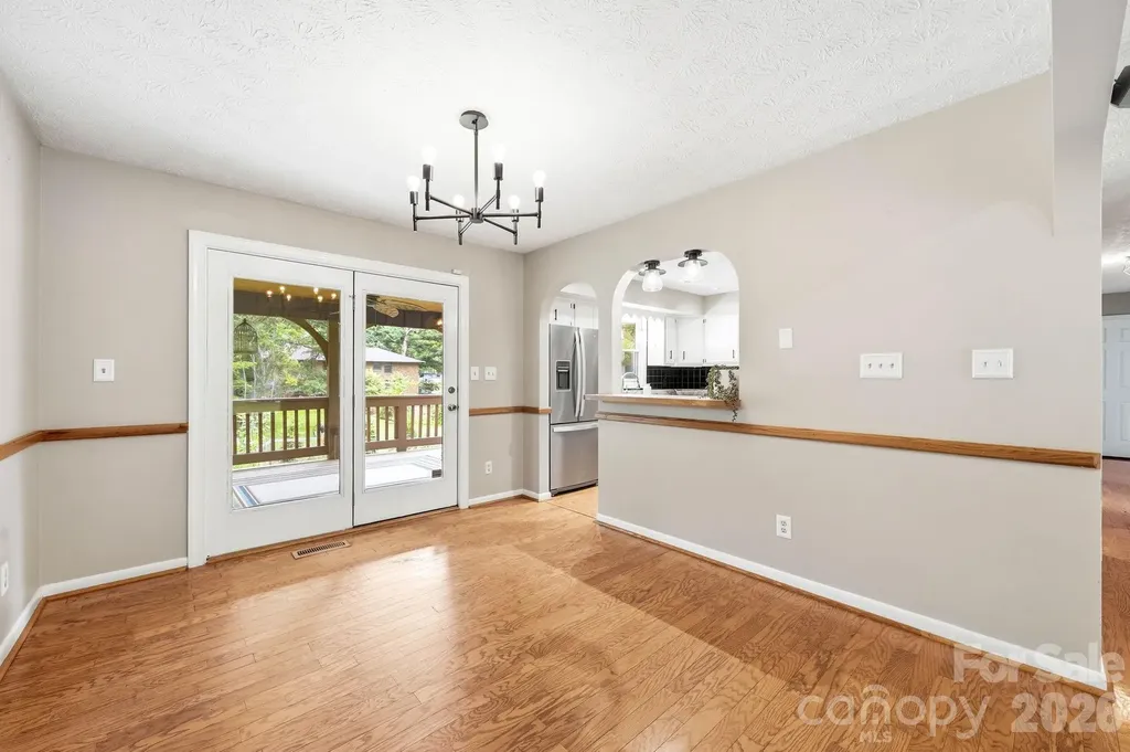 337 Woody Lane Asheville NC 28804