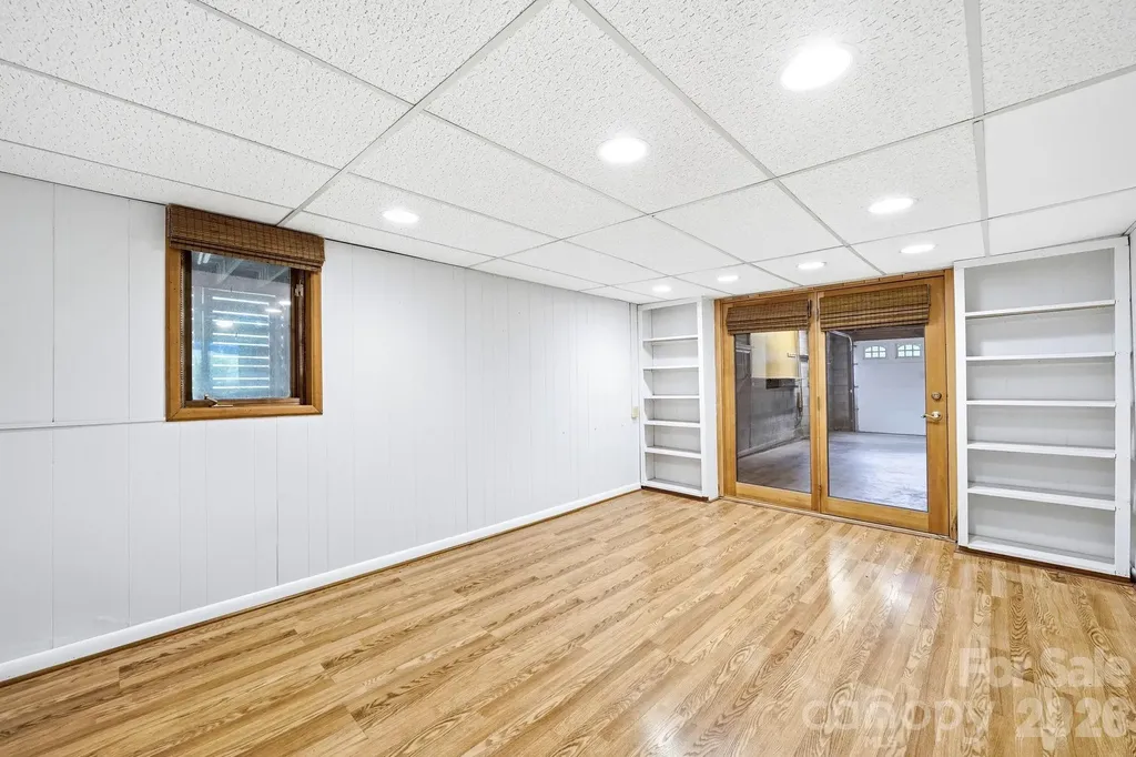 337 Woody Lane Asheville NC 28804