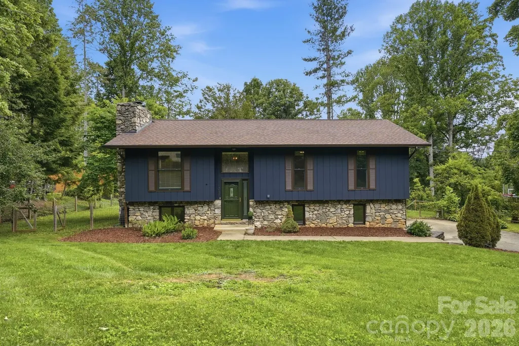 337 Woody Lane Asheville NC 28804