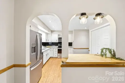 337 Woody Lane Asheville NC 28804