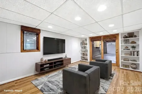 337 Woody Lane Asheville NC 28804