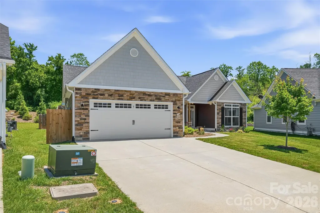 97 Spence Drive Hendersonville NC 28739