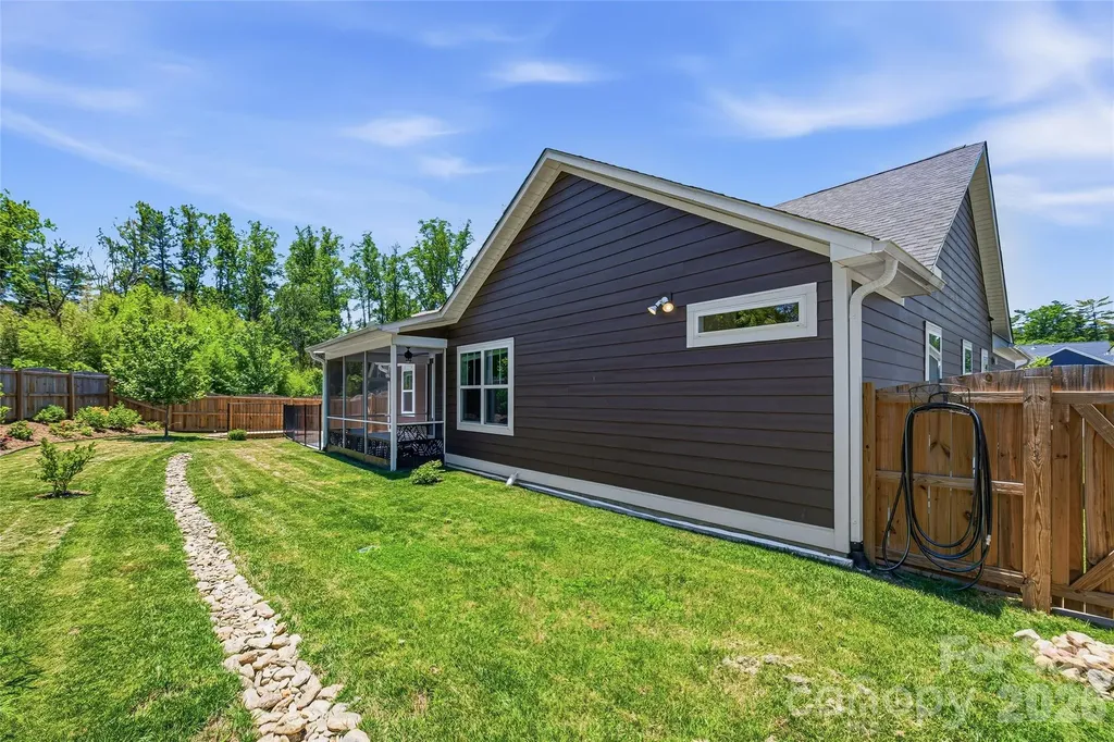 97 Spence Drive Hendersonville NC 28739