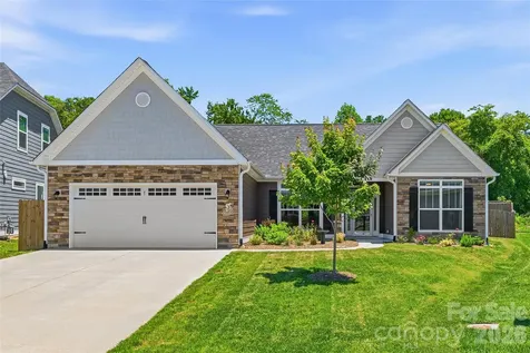 97 Spence Drive Hendersonville NC 28739
