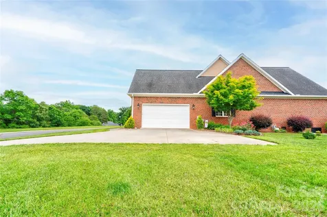 121 Blakemore Drive Shelby NC 28152