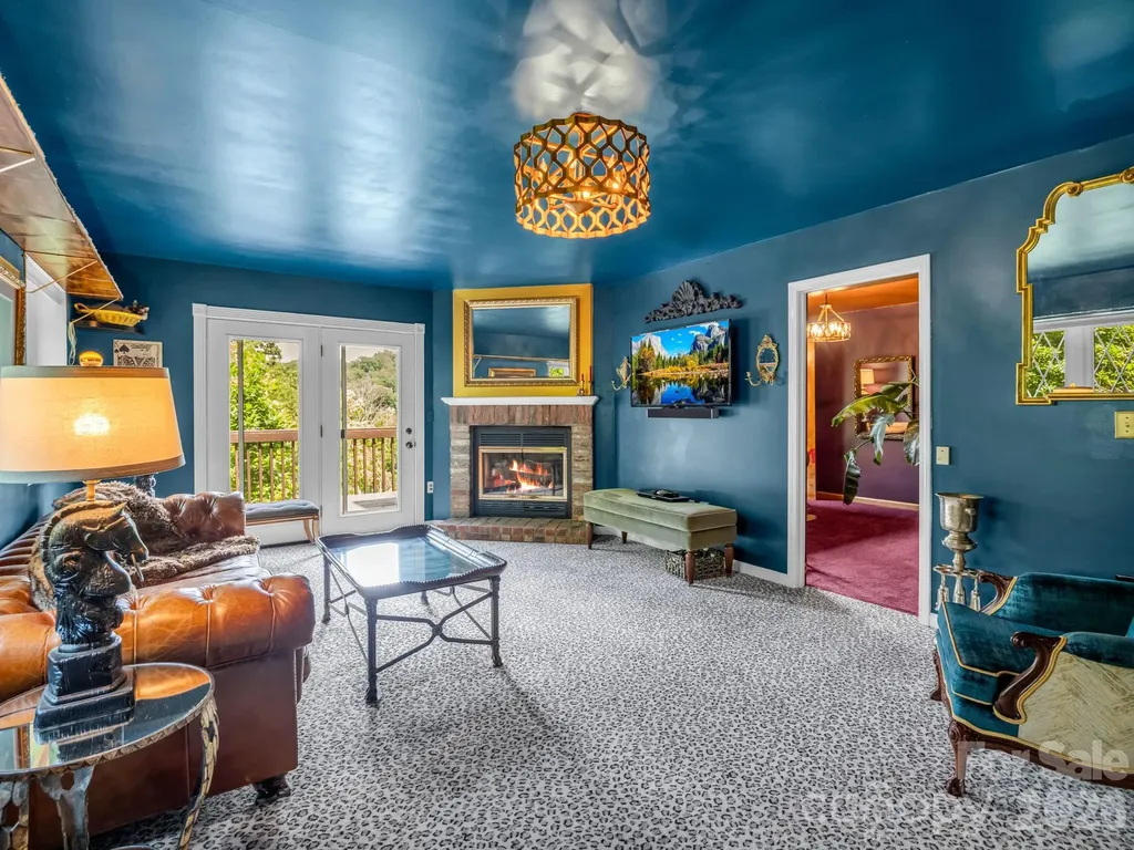 8 Sunny Ridge Drive Asheville NC 28804