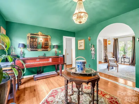 8 Sunny Ridge Drive Asheville NC 28804