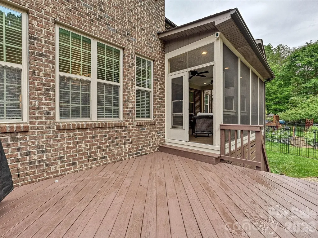 9643 Hampton Oaks Lane Charlotte NC 28270