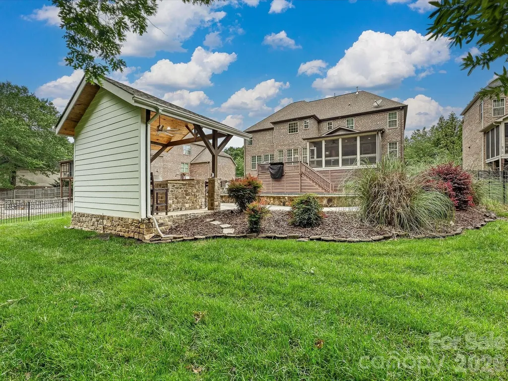 9643 Hampton Oaks Lane Charlotte NC 28270