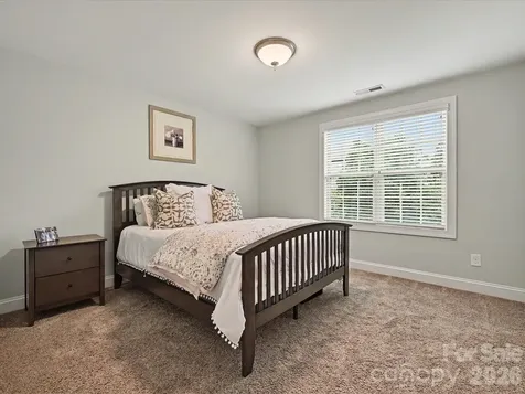 9643 Hampton Oaks Lane Charlotte NC 28270
