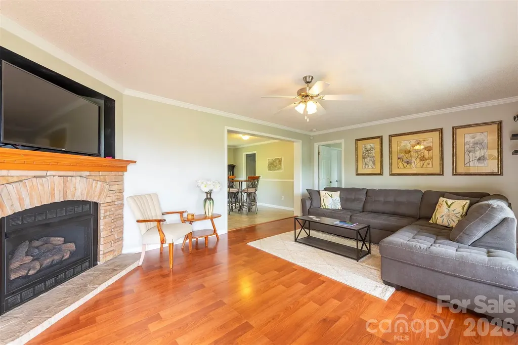25 Inglescott Way Alexander NC 28701