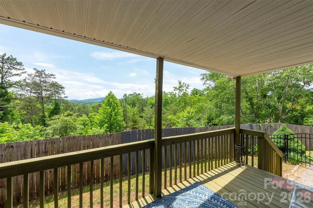 25 Inglescott Way Alexander NC 28701
