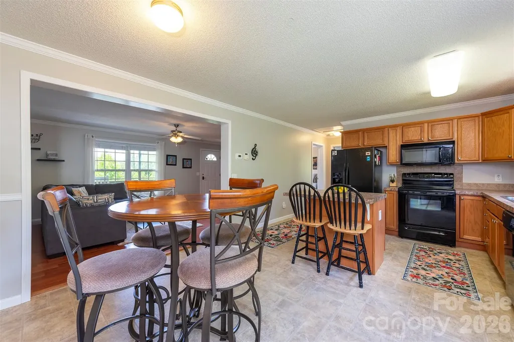 25 Inglescott Way Alexander NC 28701