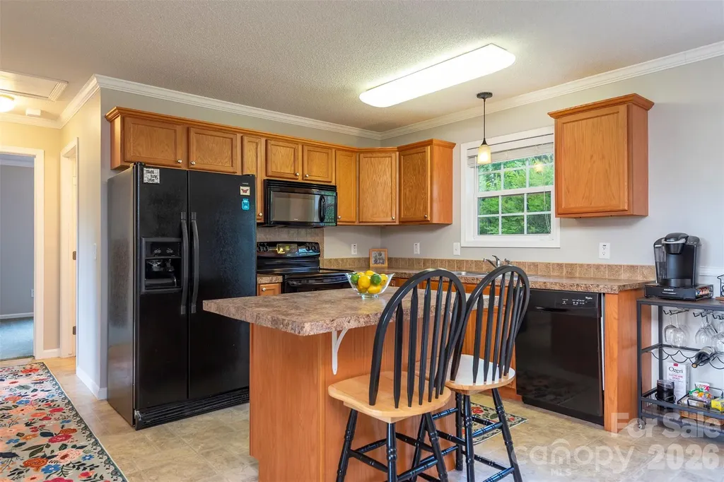25 Inglescott Way Alexander NC 28701