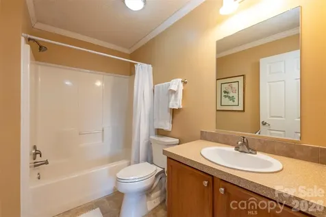 25 Inglescott Way Alexander NC 28701