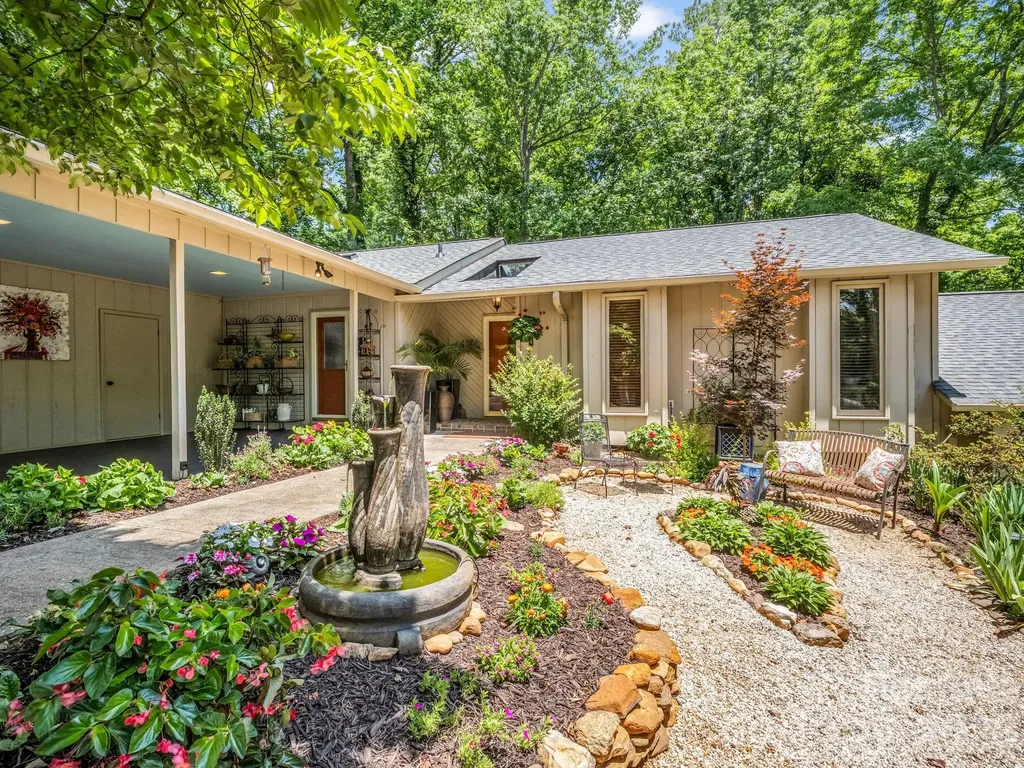 154 Fairlane Road Columbus NC 28722
