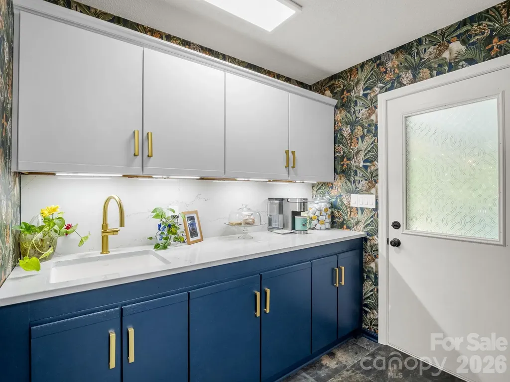 154 Fairlane Road Columbus NC 28722
