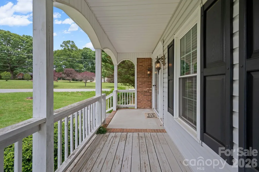 7600 Sedgewick Ridge Road Lewisville NC 27023