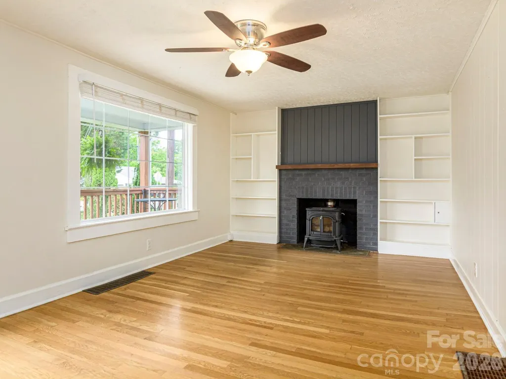 48 Hickory Tree Road Asheville NC 28805