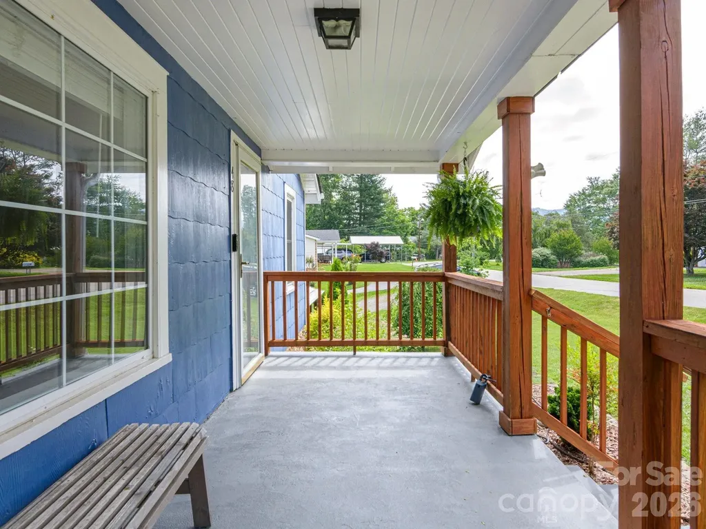 48 Hickory Tree Road Asheville NC 28805