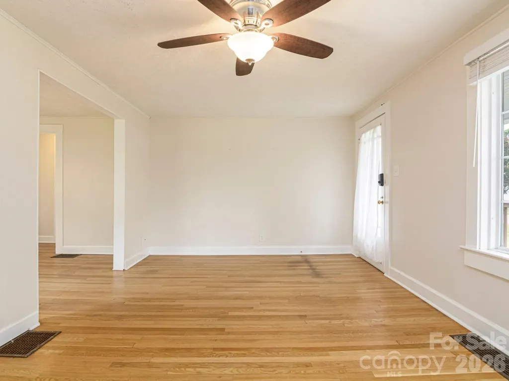 48 Hickory Tree Road Asheville NC 28805
