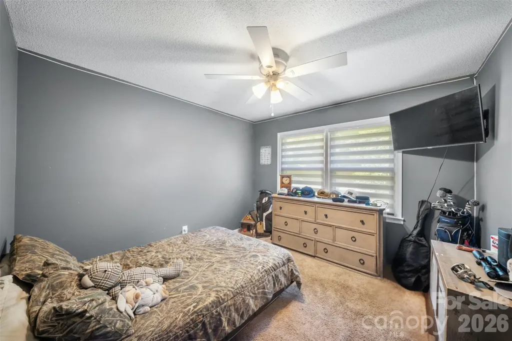 44080 Woodhurst Road New London NC 28127