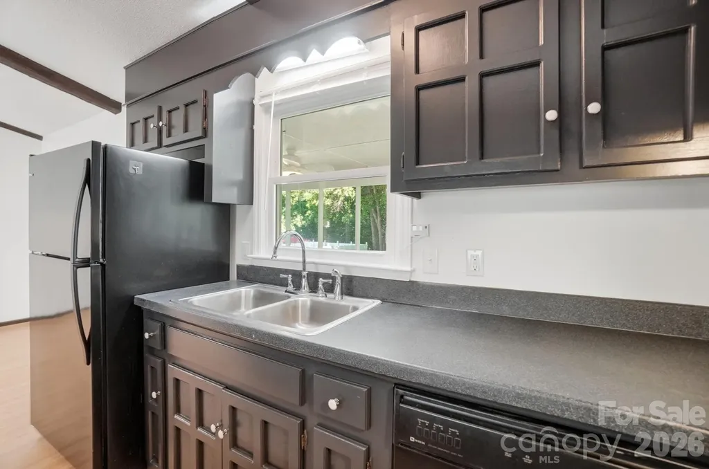 4604 Oakwood Circle Gastonia NC 28056